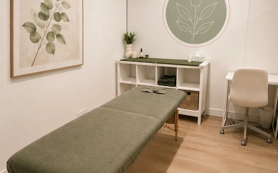 Second medium therapy room at Discover Your Health, with treatment table